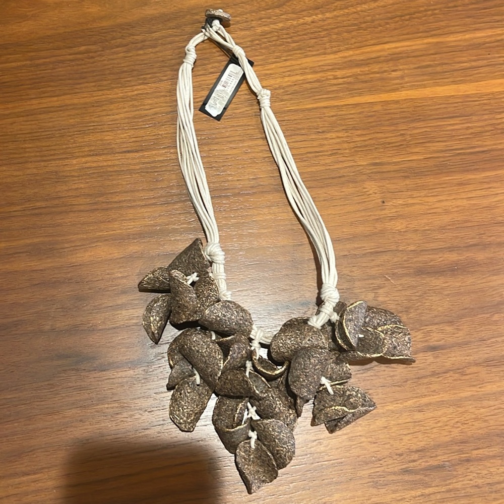 Woman’s necklace